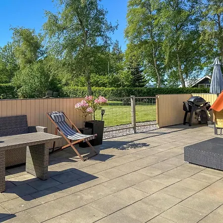 Holiday home 2 Bedroom Awesome Home In Hadsund Hadsund