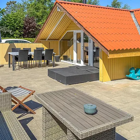 Stunning In Hadsund With Kitchen Σπίτι διακοπών *
